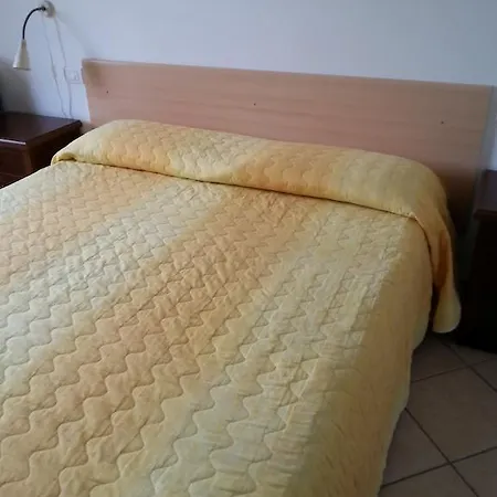 Soggiorno La Primula Siena Camera foto