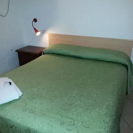 Soggiorno La Primula Siena Camera foto
